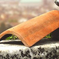 Barrel roof tile curvedclayocher