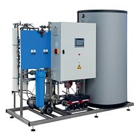 Laboratory ultra-pure water purification unit Hercopur processfor medical applicationsfor the pharmaceutical industry