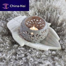 Candle holder