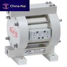 Double-diaphragm pump RFM airair-drivenself-priming