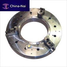 Self-centering workpiece clamping chuck 3-jaw