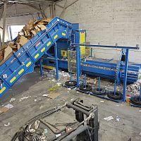 Belt conveyor Feeding Conveyor Belts for recycling industrychaininclinedtrough