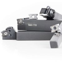 Lathe threading tool WhizThread insertSwiss type lathe
