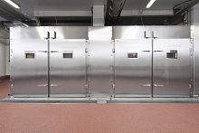 Sausage smoking chamber