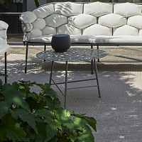 Contemporary coffee table EZOUlacquered steelsteel baseround