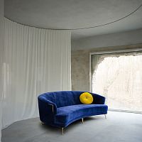 Half moon sofa OLIVERcontemporaryvelvetblue