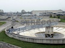 Wastewater treatment scraper PRTPsludge