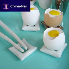 Porcelain egg cup COZY