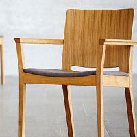 Contemporary chair KELLEYindooroakfabric