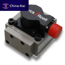 Hydraulically-operated valve for oil