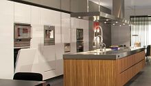 Contemporary kitchen KILPAstainless steelwood veneerisland