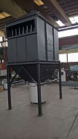 Floor-standing fume extractor cyclonedust