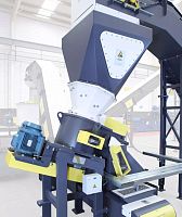Horizontal vibratory crusher C seriesverticalfor metalschip