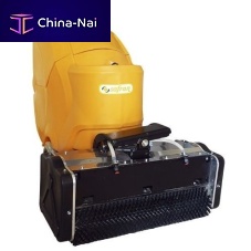 Walk-behind scrubber-dryer electricescalator