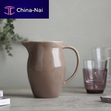 Porcelain pitcher ATELIER TETEfor domestic use