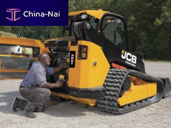Compact tracked loader 260T