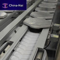 Pallet conveyor system transporthandlingworkpiece