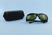 Laser protective glasses 32010