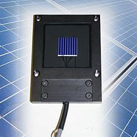 Standard photovoltaic solar cell calibrated reference