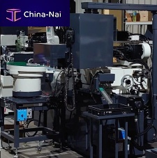 Centerless grinding machine feeder automated