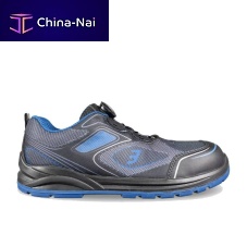 Industrial use safety shoes CADOR chemical protectionanti-slipS1P