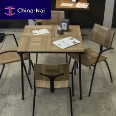 Minimalist design table EAGLEoakmetal baserectangular