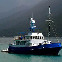 Expedition motor yacht M/Y Blue Dream IIIwheelhousesteel