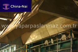 Ceiling-mounted extractor hood