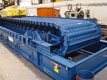 Apron feeder