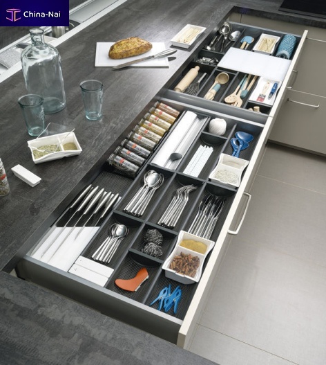 											Kitchen drawer