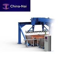 Automatic storage system with gantry crane